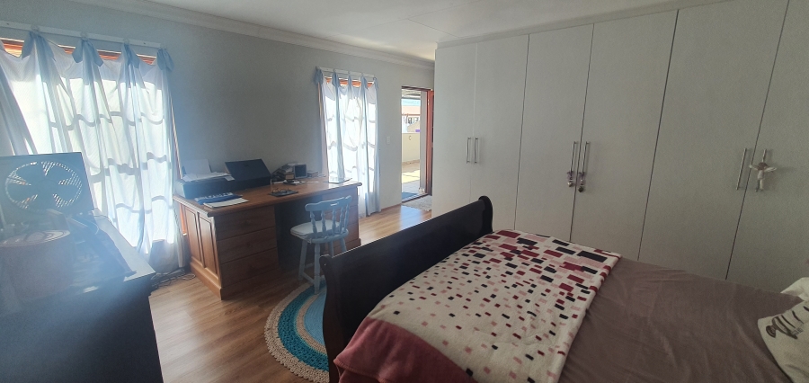 Commercial Property for Sale in Mossel Bay Central Western Cape